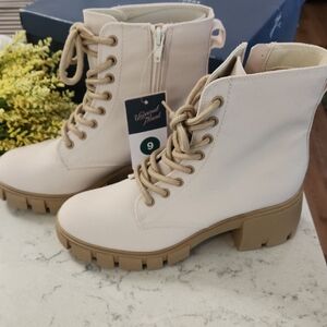 Universal Thread Cream Tan Lace Up Boots